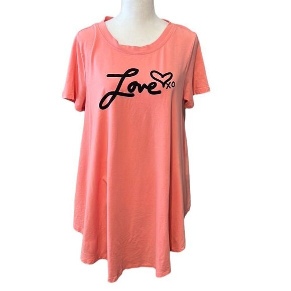 Anybody szL “LOVE” high low swing SS tunic EUC perfect for leggings or jeans - Picture 1 of 11